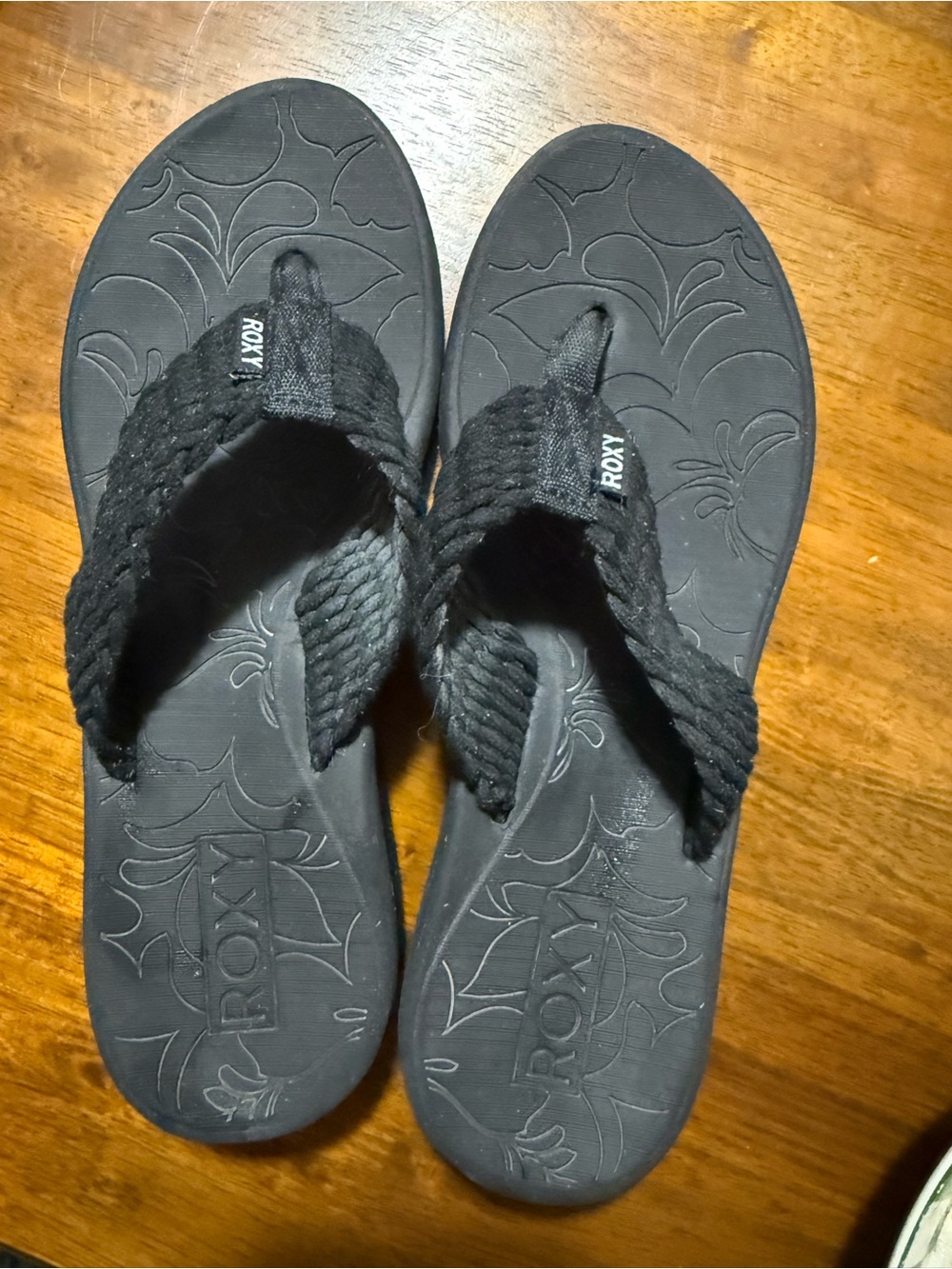 Roxy Black Braided Thong Sandals